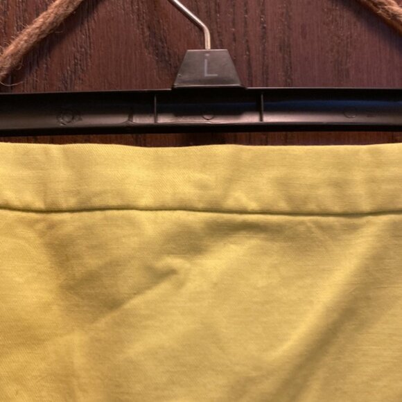 JCrew Size 2 skirt with back zipper and slit - Picture 2 of 7